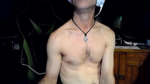 Snapshot of bchillin28 chatting on 11-25-25, 08:14 bchillin28 online show from 11-25-25, 08:14