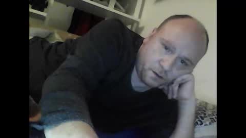 BCN82Red online show from 12-15-25, 04:44