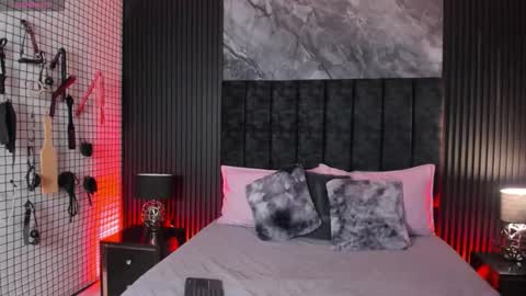 Snapshot of bdsm_doll chatting on 02-08-26, 01:58 Danna online show from 02-08-26, 01:58