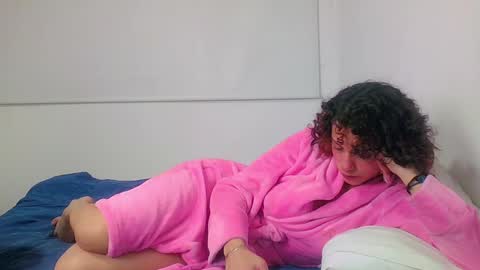 Snapshot of be_sinners chatting on 12-12-24, 06:03 Sara  Juan online show from 12-12-24, 06:03