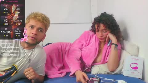 Snapshot of be_sinners chatting on 01-12-25, 07:00 Sara  Juan online show from 01-12-25, 07:00