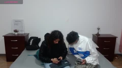 Snapshot of be_sinners chatting on 10-09-25, 02:20 Sara  Juan online show from 10-09-25, 02:20