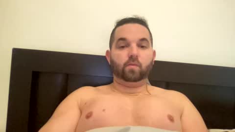 Snapshot of beachboyhardonyou chatting on 02-25-25, 09:31 beachboyhardonyou online show from 02-25-25, 09:31