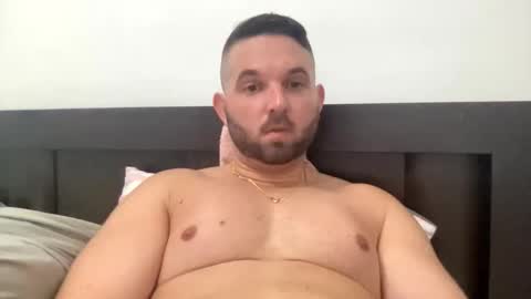 Snapshot of beachboyhardonyou chatting on 11-28-25, 04:53 beachboyhardonyou online show from 11-28-25, 04:53