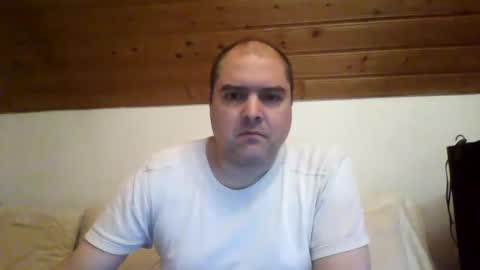 bear037 online show from 01-02-25, 01:49