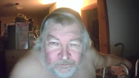 Snapshot of bear8620 chatting on 01-31-26, 11:25 bear online show from 01-31-26, 11:25