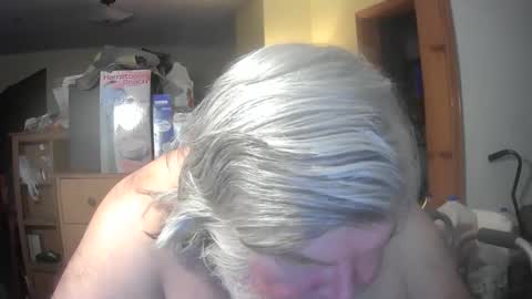 Snapshot of bear8620 chatting on 03-26-26, 10:43 bear online show from 03-26-26, 10:43