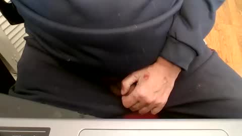 Snapshot of bearacuda555 chatting on 01-28-25, 07:10 Bruno online show from 01-28-25, 07:10