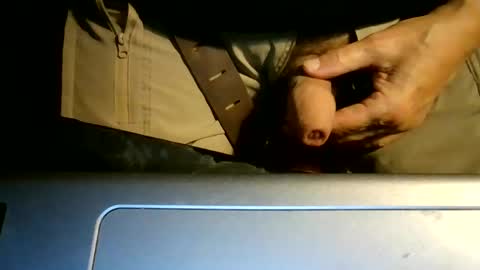 Snapshot of bearacuda555 chatting on 11-02-25, 08:06 Bruno online show from 11-02-25, 08:06