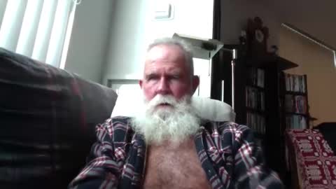 beardbushy online show from 11-25-25, 04:40