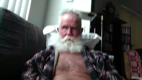 Snapshot of beardbushy chatting on 04-10-26, 05:28 beardbushy online show from 04-10-26, 05:28