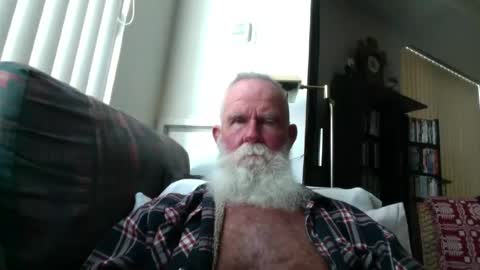beardbushy online show from 06-17-26, 02:40