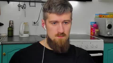 Snapshot of bearded_legend chatting on 01-14-26, 06:46 Zeus online show from 01-14-26, 06:46