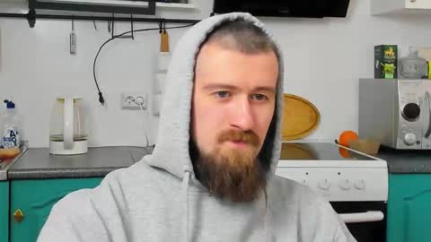 Snapshot of bearded_legend chatting on 02-12-26, 08:20 Zeus online show from 02-12-26, 08:20