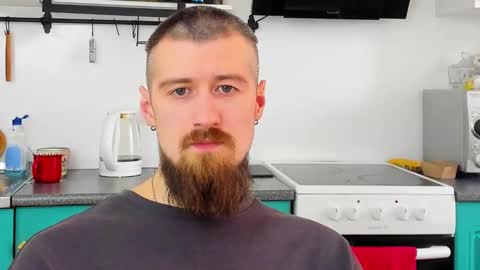 Snapshot of bearded_legend chatting on 02-15-26, 09:19 Zeus online show from 02-15-26, 09:19