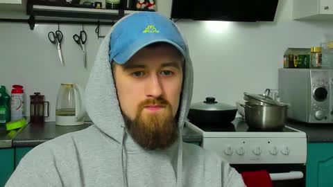 Snapshot of bearded_legend chatting on 03-25-26, 10:16 Zeus online show from 03-25-26, 10:16