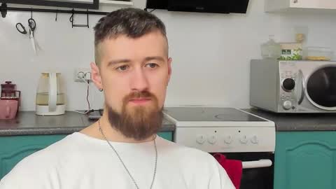 Snapshot of bearded_legend chatting on 03-31-26, 04:35 Zeus online show from 03-31-26, 04:35