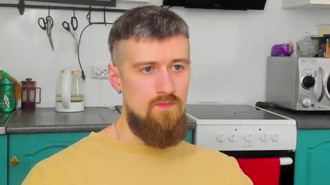 Snapshot of bearded_legend chatting on 04-13-26, 01:49 Zeus online show from 04-13-26, 01:49