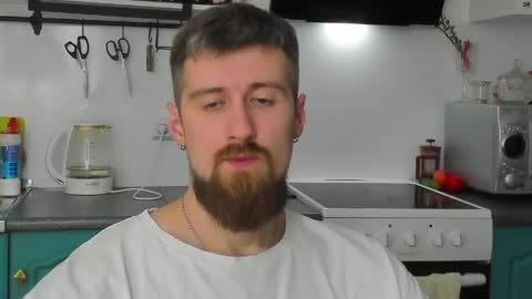 Snapshot of bearded_legend chatting on 05-18-26, 08:14 Zeus online show from 05-18-26, 08:14