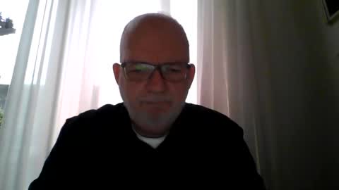 Snapshot of beardman916444 chatting on 12-18-24, 01:34 Beardman online show from 12-18-24, 01:34