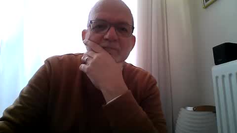 Snapshot of beardman916444 chatting on 01-12-25, 12:44 Beardman online show from 01-12-25, 12:44