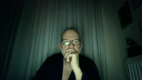 Snapshot of beardman916444 chatting on 02-08-26, 06:06 Beardman online show from 02-08-26, 06:06