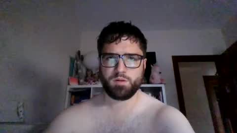Snapshot of bearmen3107 chatting on 07-10-26, 06:39 bearmen3107 online show from 07-10-26, 06:39