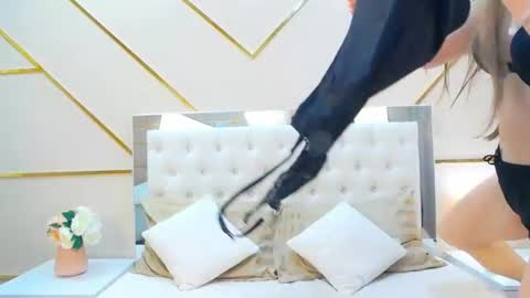 BeatriceAddams online show from 07-11-26, 09:27