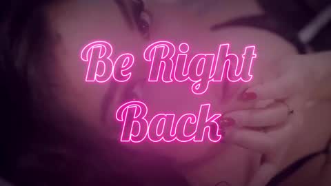 Snapshot of beatricefawne chatting on 02-28-25, 10:39 Bzzz Bea online show from 02-28-25, 10:39