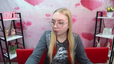 Snapshot of beatriceflyy chatting on 02-28-26, 01:12 BeatriceFlyy online show from 02-28-26, 01:12