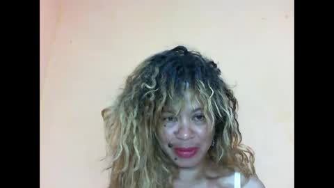 Snapshot of beaute_choco chatting on 01-10-25, 07:32 Eva online show from 01-10-25, 07:32