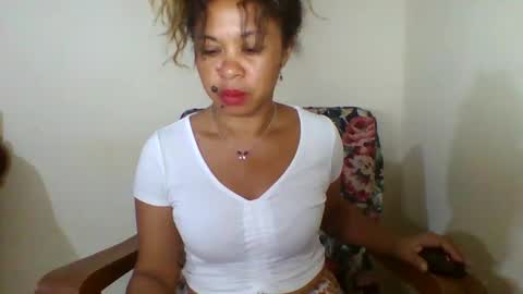 Snapshot of beaute_choco chatting on 10-23-25, 02:38 Eva online show from 10-23-25, 02:38