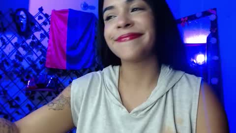 Snapshot of beautibellah chatting on 12-17-25, 02:28 beautibellah online show from 12-17-25, 02:28