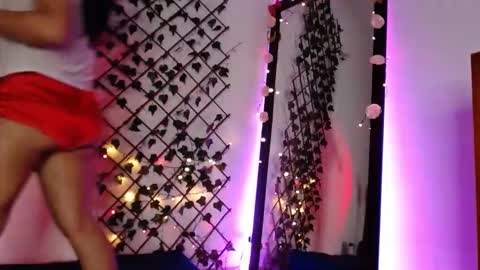 Snapshot of beautibellah chatting on 01-17-26, 02:16 beautibellah online show from 01-17-26, 02:16