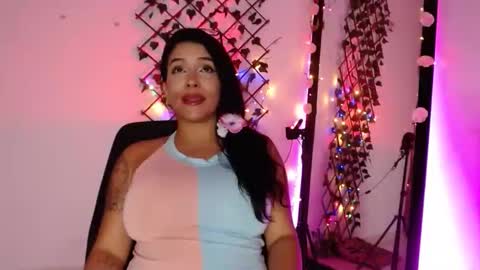 Snapshot of beautibellah chatting on 02-14-26, 02:52 beautibellah online show from 02-14-26, 02:52