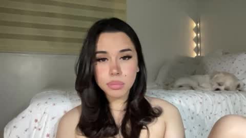 Snapshot of beautiful_lust69 chatting on 06-10-26, 03:11 Sweet Aya online show from 06-10-26, 03:11