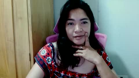 Snapshot of beautiful_sm1le chatting on 03-27-26, 05:24 Smiley online show from 03-27-26, 05:24