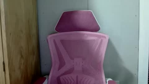 Snapshot of beautiful_sm1le chatting on 04-01-26, 08:26 Smiley online show from 04-01-26, 08:26
