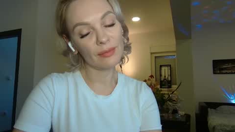 Snapshot of beautifulkollettee chatting on 12-30-24, 11:59 Beautifulkollette online show from 12-30-24, 11:59