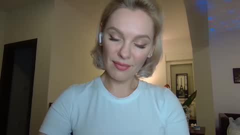 Snapshot of beautifulkollettee chatting on 01-04-25, 11:38 Beautifulkollette online show from 01-04-25, 11:38