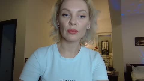 Snapshot of beautifulkollettee chatting on 01-10-25, 11:33 Beautifulkollette online show from 01-10-25, 11:33