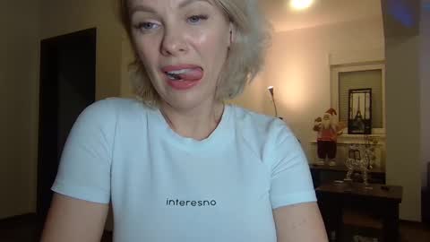 Snapshot of beautifulkollettee chatting on 01-12-25, 09:29 Beautifulkollette online show from 01-12-25, 09:29