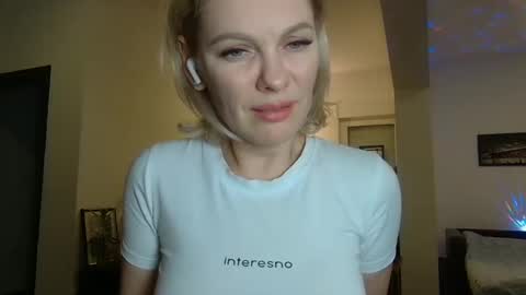 Snapshot of beautifulkollettee chatting on 01-14-25, 07:32 Beautifulkollette online show from 01-14-25, 07:32