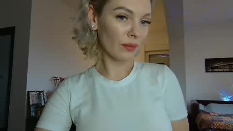 Snapshot of beautifulkollettee chatting on 01-23-25, 11:37 Beautifulkollette online show from 01-23-25, 11:37