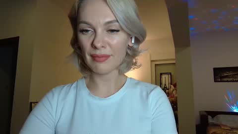 Snapshot of beautifulkollettee chatting on 01-26-25, 09:40 Beautifulkollette online show from 01-26-25, 09:40