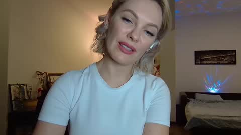Snapshot of beautifulkollettee chatting on 01-31-25, 09:16 Beautifulkollette online show from 01-31-25, 09:16
