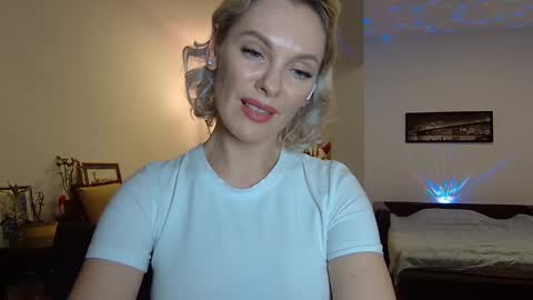 Snapshot of beautifulkollettee chatting on 02-02-25, 09:45 Beautifulkollette online show from 02-02-25, 09:45