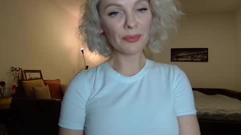 Snapshot of beautifulkollettee chatting on 02-03-25, 10:11 Beautifulkollette online show from 02-03-25, 10:11