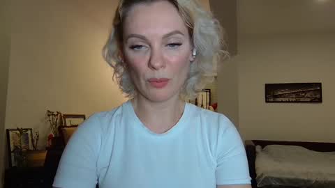 Snapshot of beautifulkollettee chatting on 02-05-25, 09:29 Beautifulkollette online show from 02-05-25, 09:29