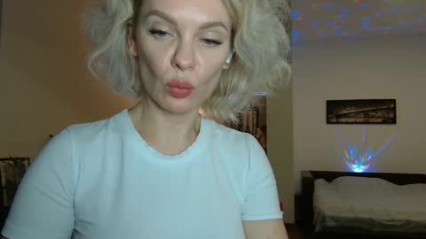 Snapshot of beautifulkollettee chatting on 02-06-25, 11:21 Beautifulkollette online show from 02-06-25, 11:21